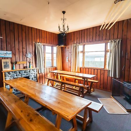 Pinedale Lodge & Apartment Метвен Екстериор снимка