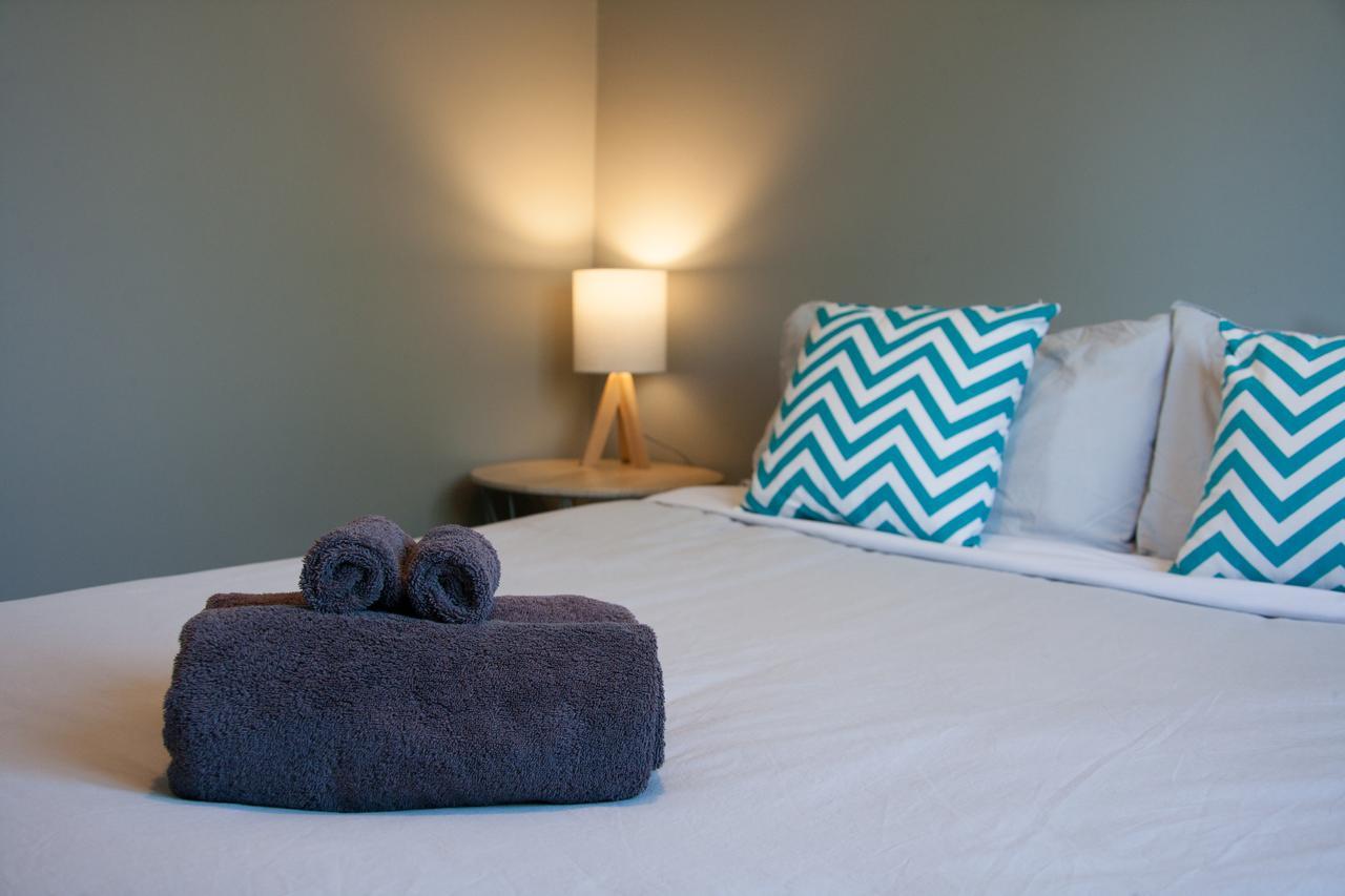 Pinedale Lodge & Apartment Метвен Екстериор снимка